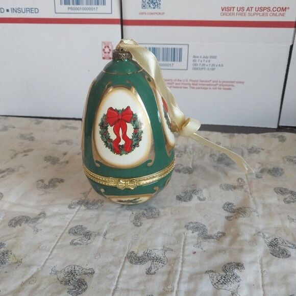 Mr Christmas Porcelain Musical Christmas Egg 2006 Pre-owned Works Needs Battery - Picture 2 of 5